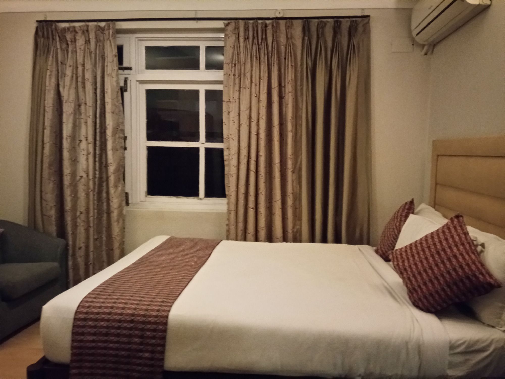 Фото Shaligram Hotel & SPA