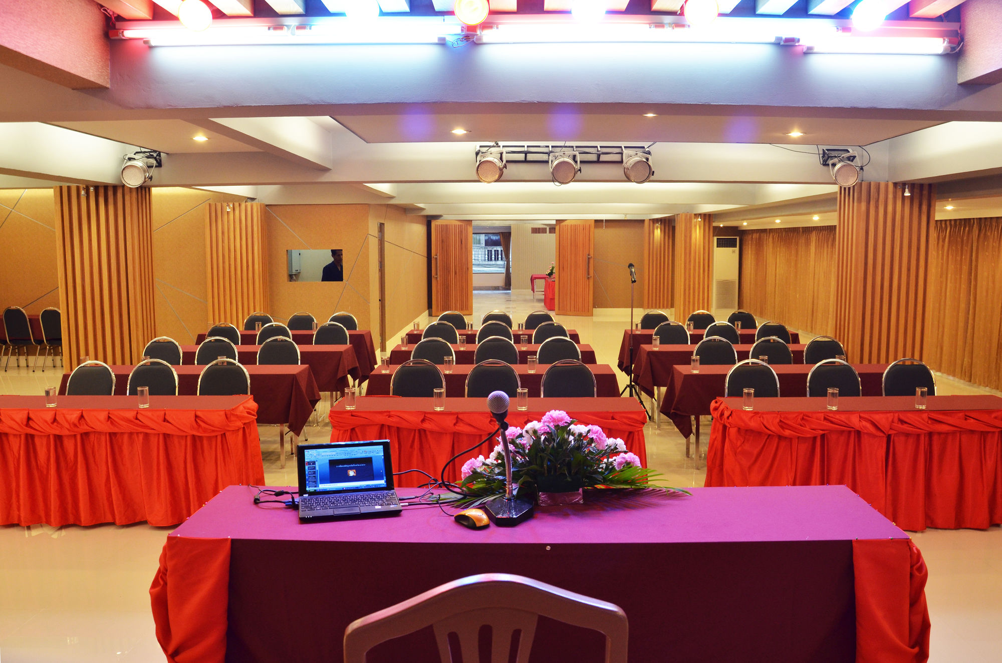 Фото Friendlytel Hotel
