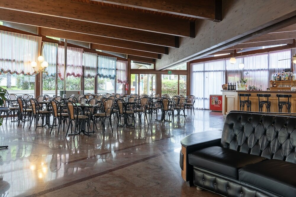 Фото Hotel Royal