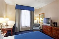 Фото Holiday Inn Express Andover North-Lawrence, an Ihg Hotel