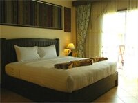 Фото The Red Balcony Inn