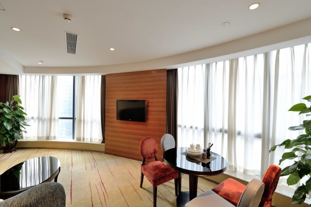 Фото Victoria Hotel Guangzhou