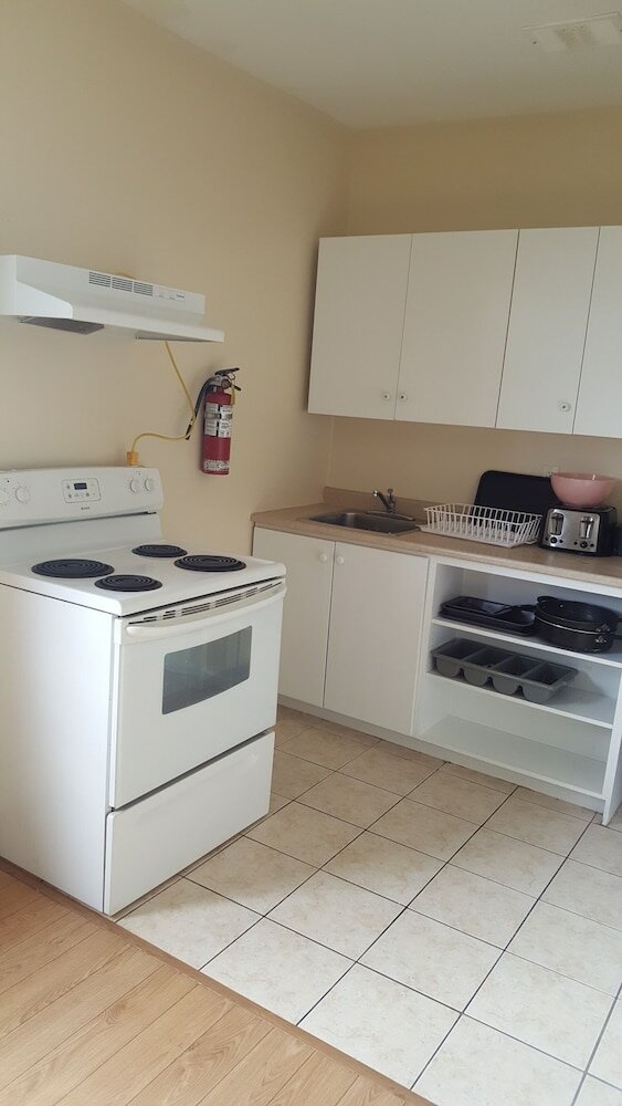 Фото Prince Arthur Waterfront Hotel & Suites