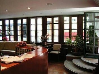 Фото La Plaza II