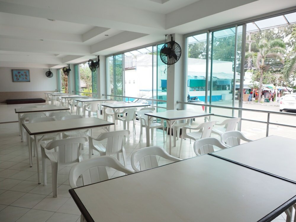 Фото Nice Beach Hotel