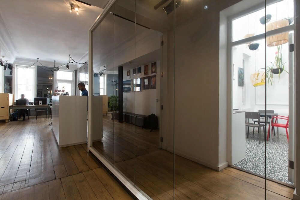 Фото Daddy Long Legs Art Hotel