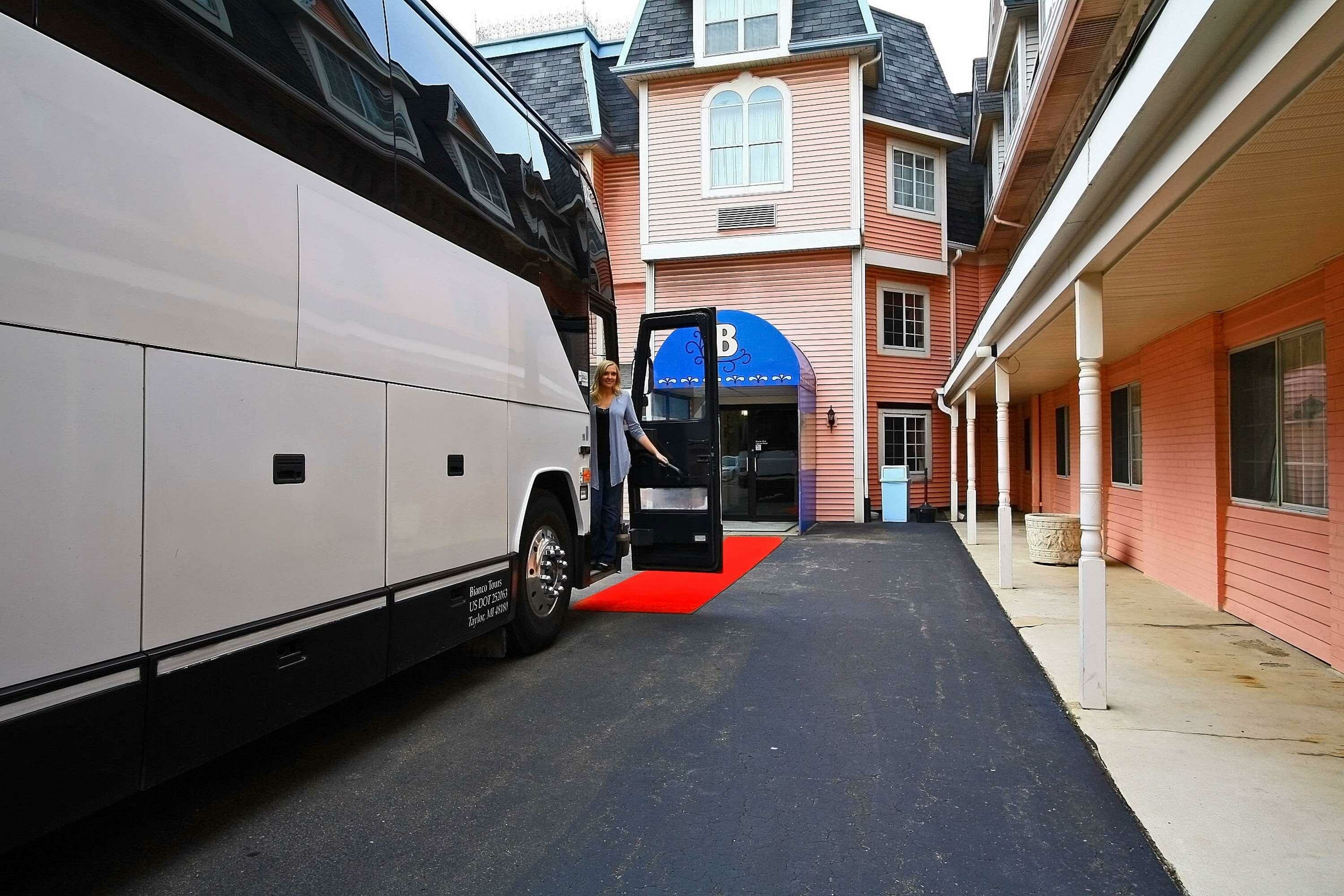 Фото Best Western Greenfield Inn