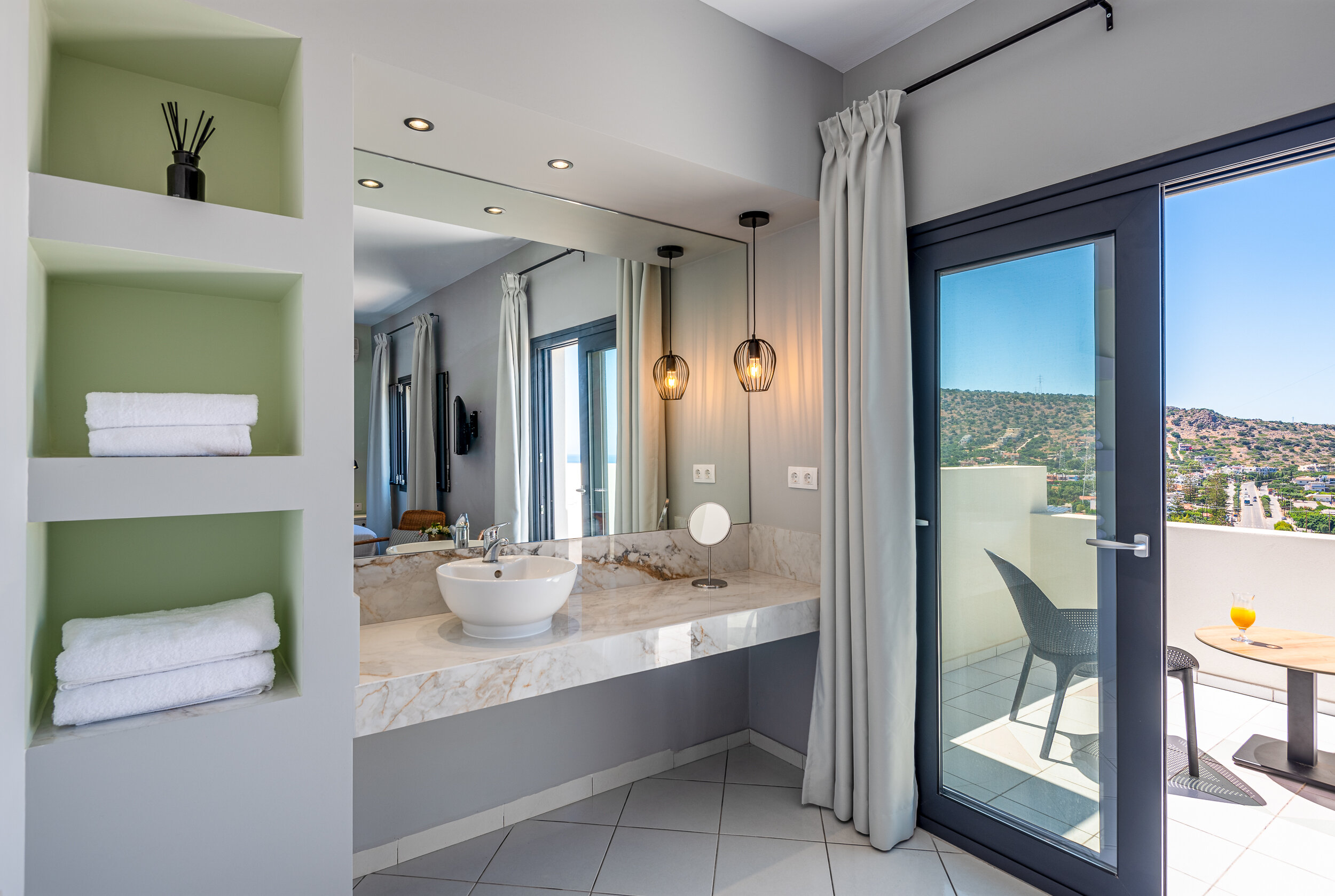 Фото Minois Boutique Hotel 