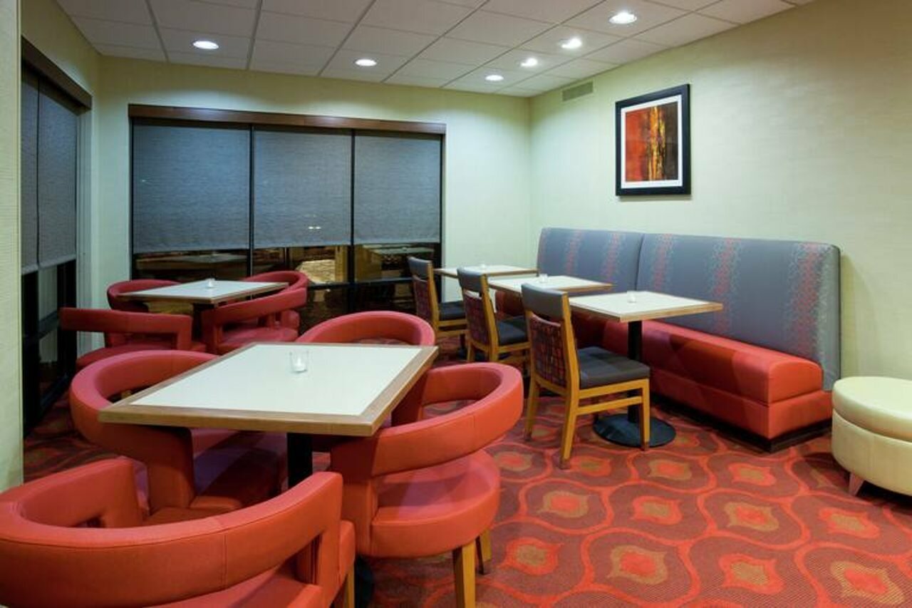 Фото Hampton Inn Rockford