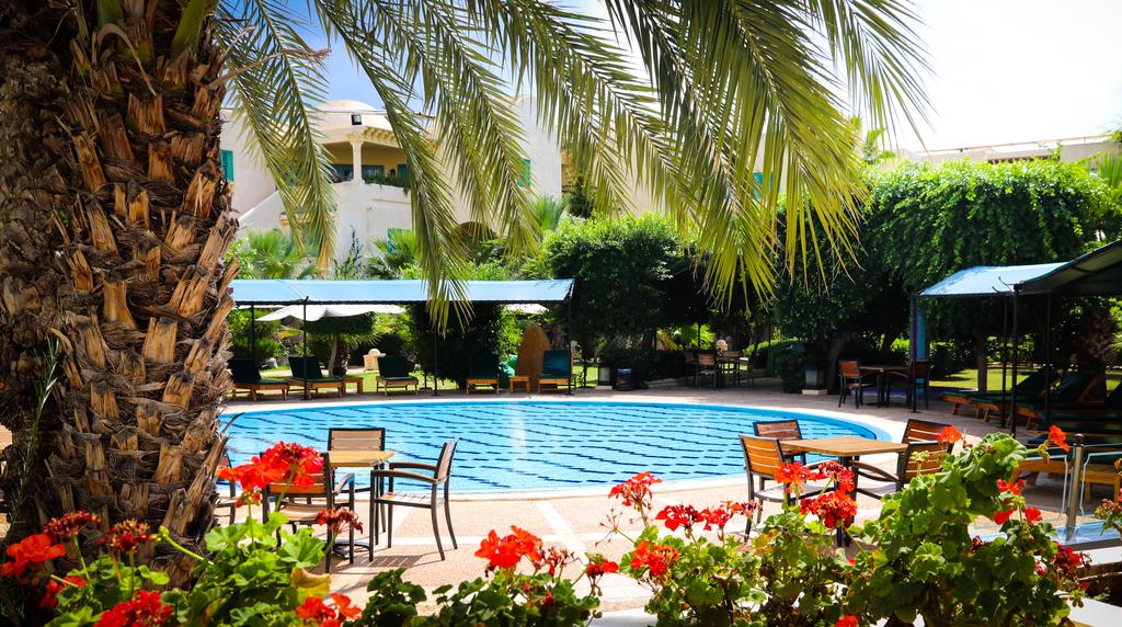 Фото Suites hotel les charmilles & SPA