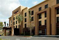 Внешний вид отеля SpringHill Suites by Marriott Corona Riverside в Короне, фото 3