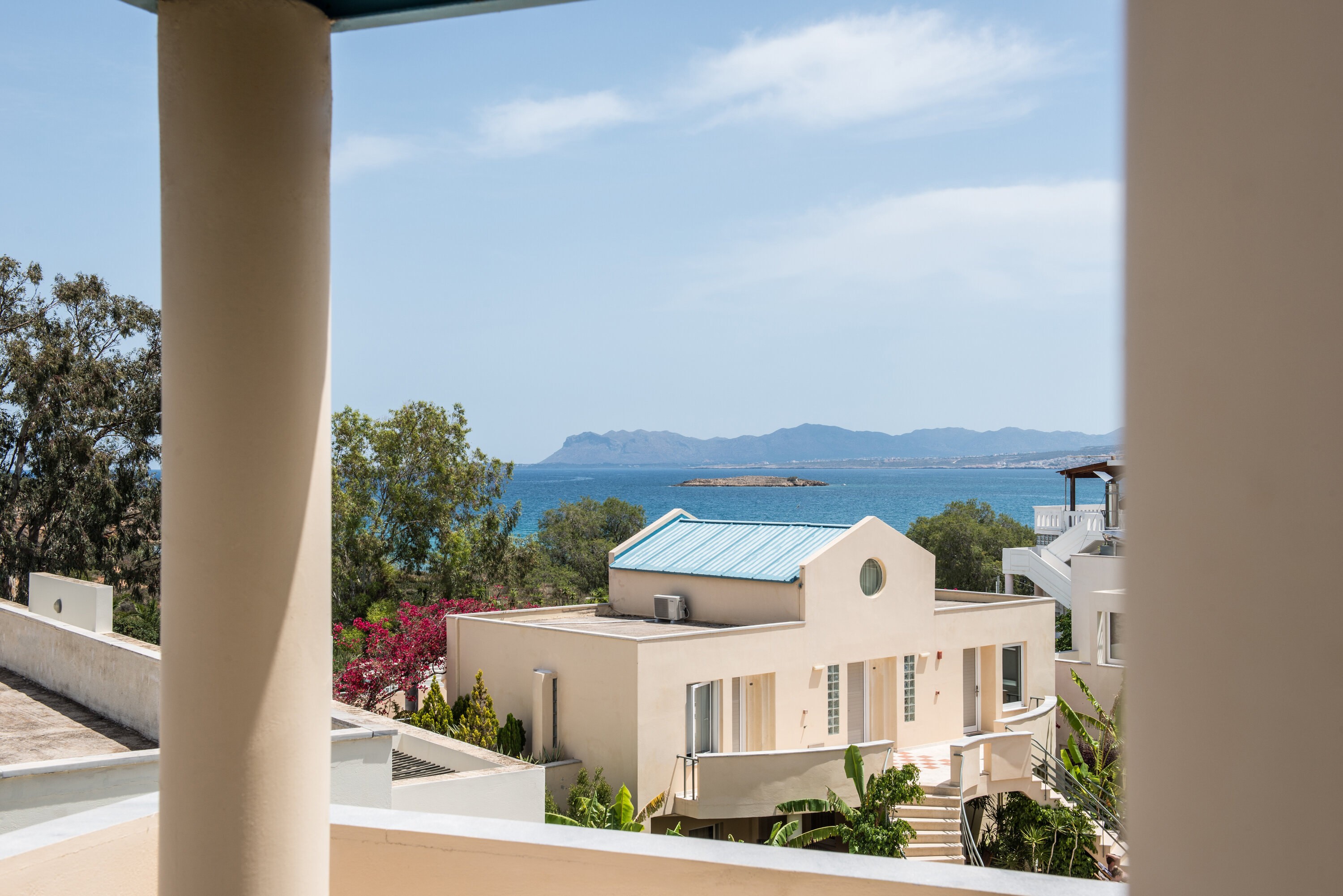 Фото Forum Suites