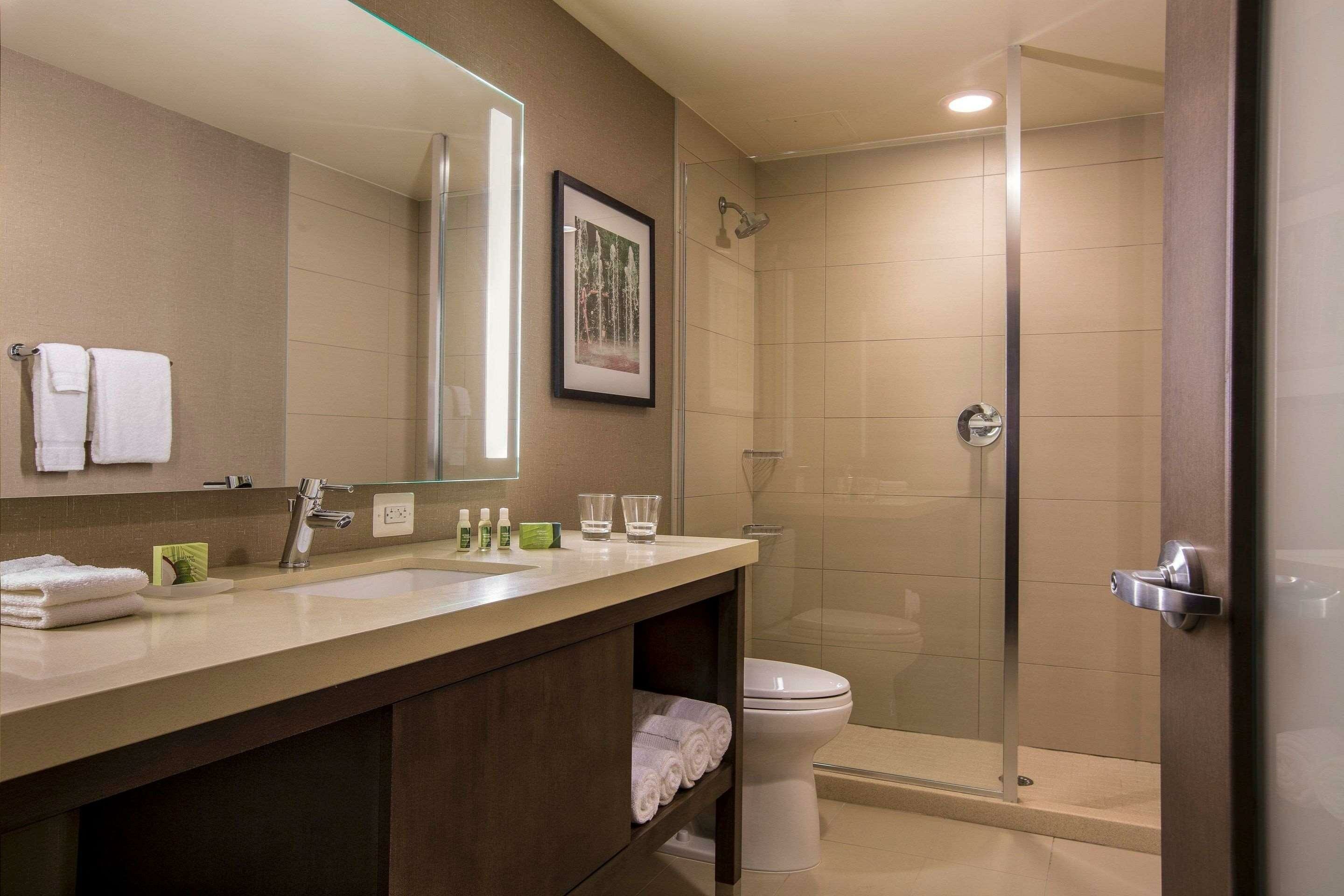 Фото Cambria Hotel Rockville