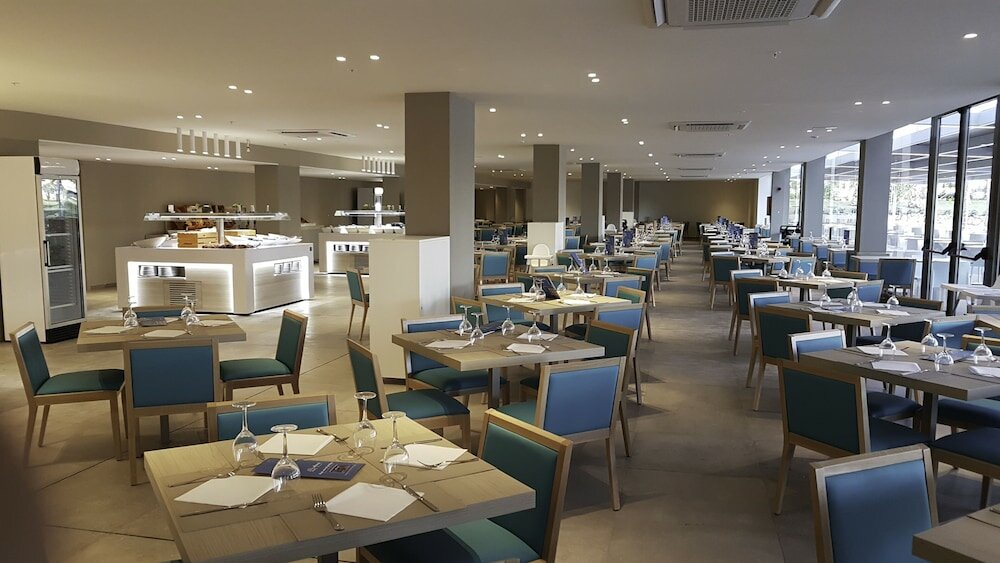 Фото Hotel Roquetas El Palmeral by Pierre & Vacances