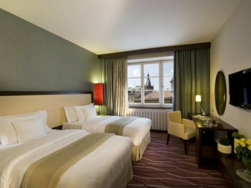 Фото отеля 2