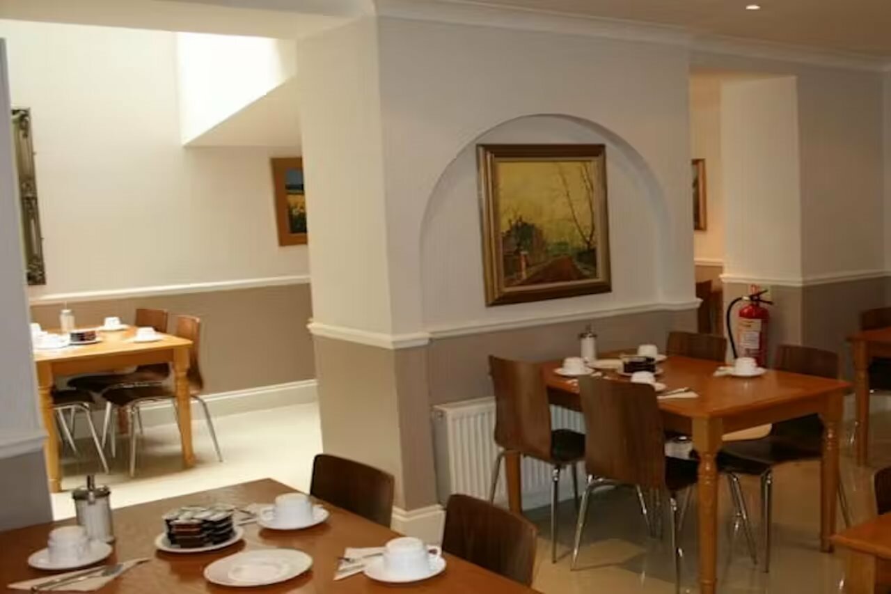 Фото Wedgewood Hotel