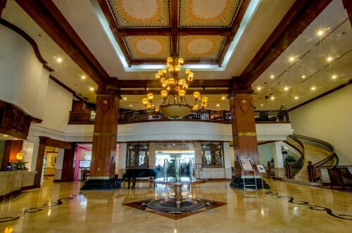 Гостиница The Sunan Hotel Solo в Суракарте