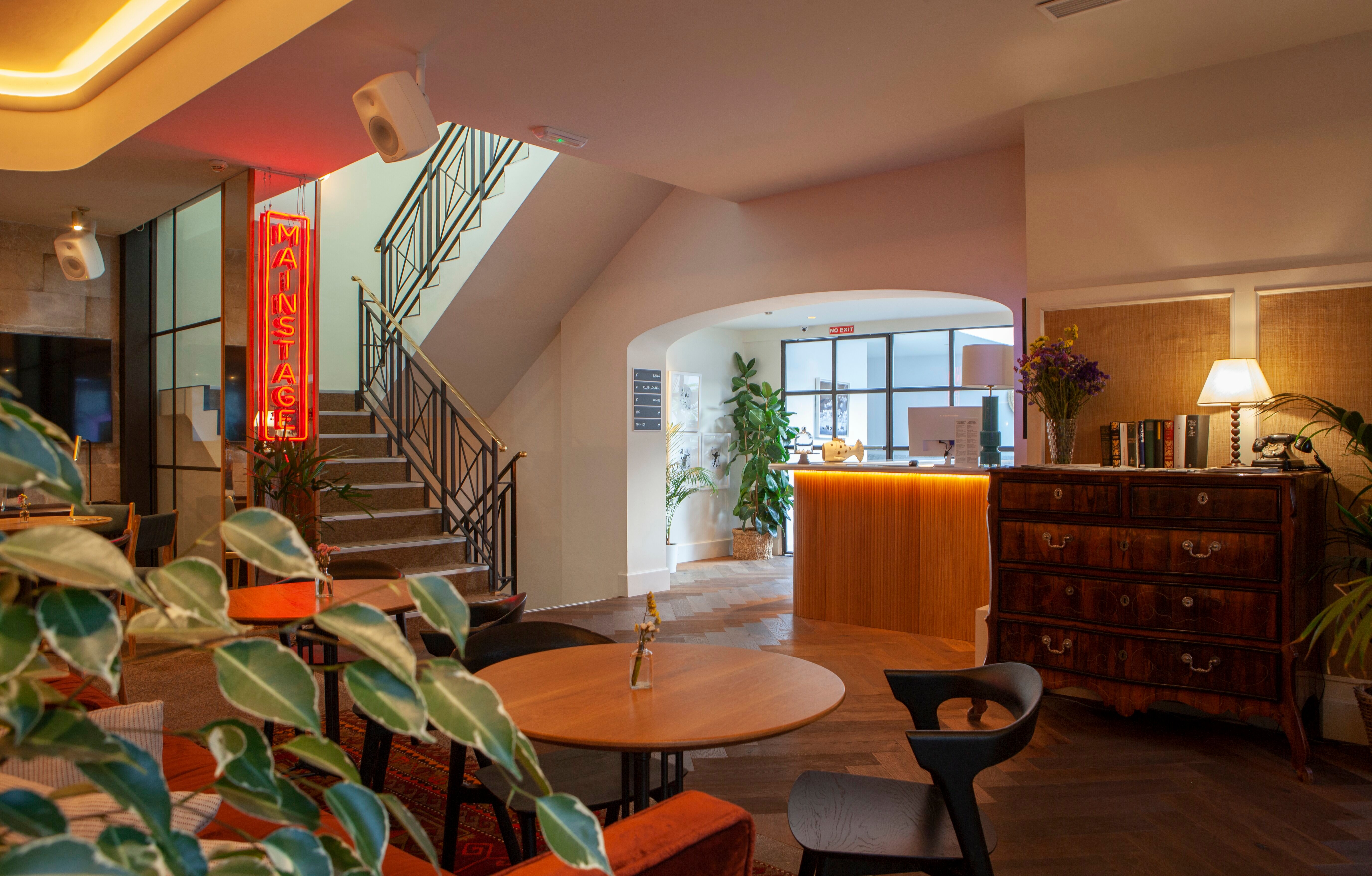 Фото M House Hotel