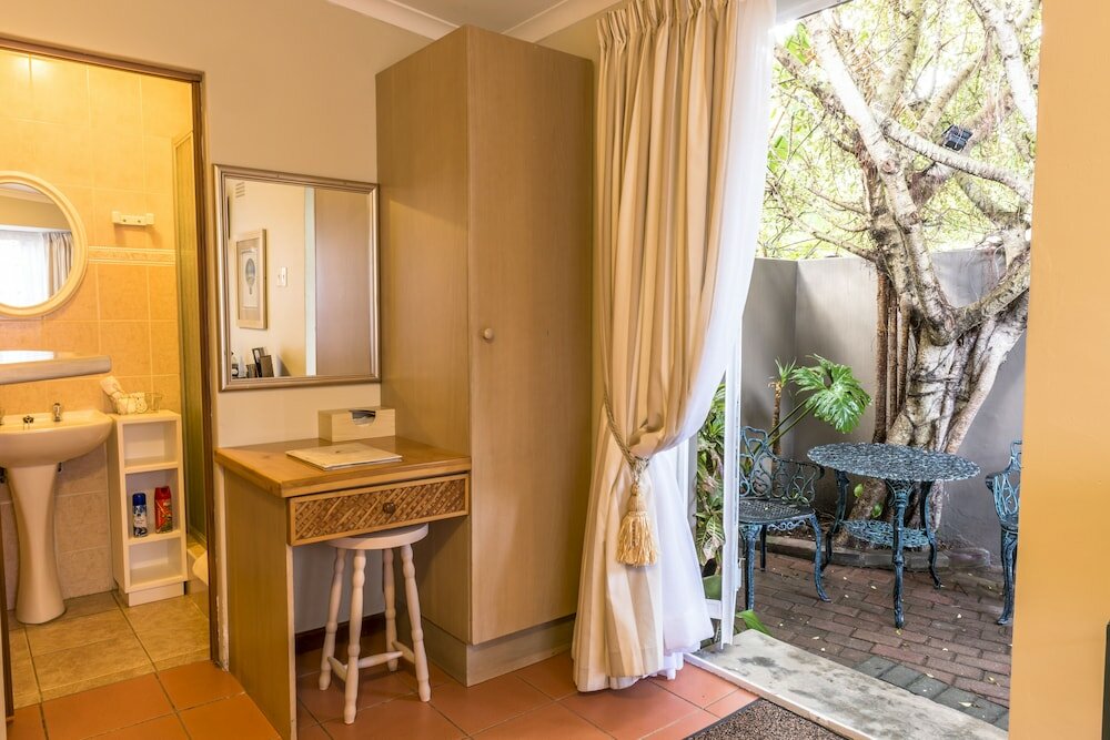 Фото Kingfisher GuestHouse