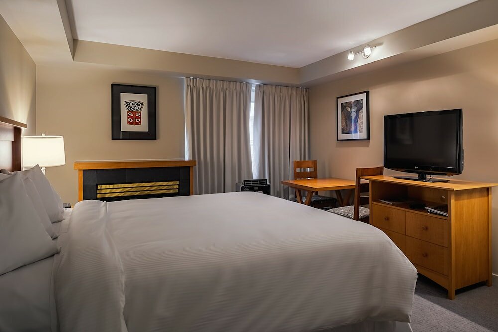 Фото Whistler Peak Lodge