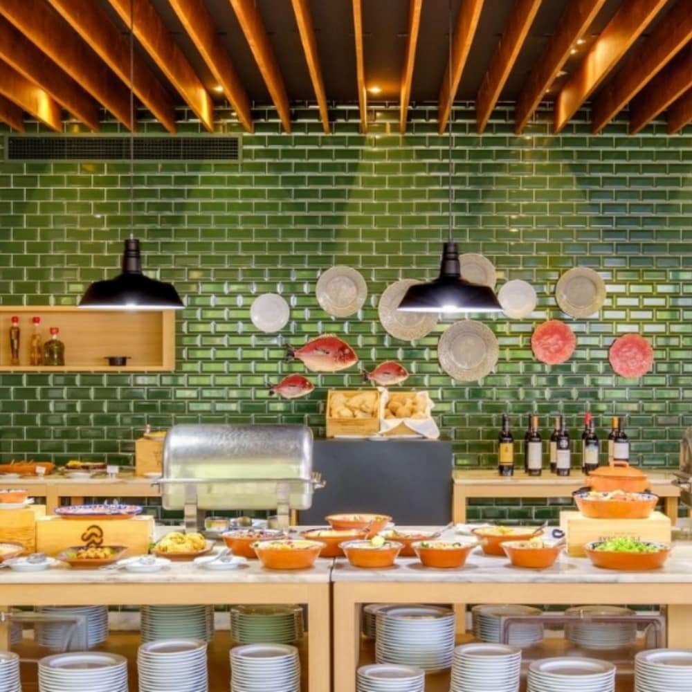 Фото Evora Hotel