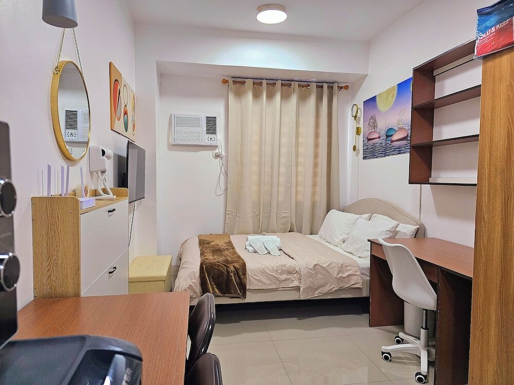 Фото Acellyne's Suites at Green 2 Residences