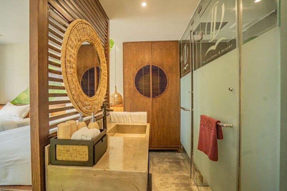 Фото The Signature Hotel Nha Trang