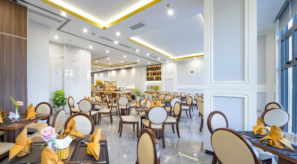 Фото Avari Hotel