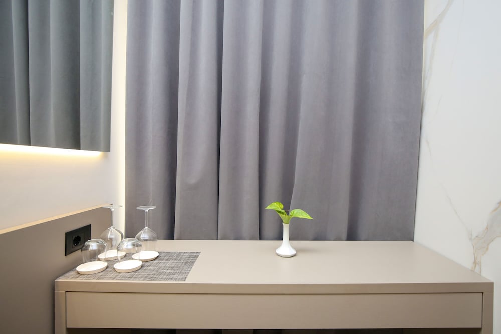 Фото Charm Hotel