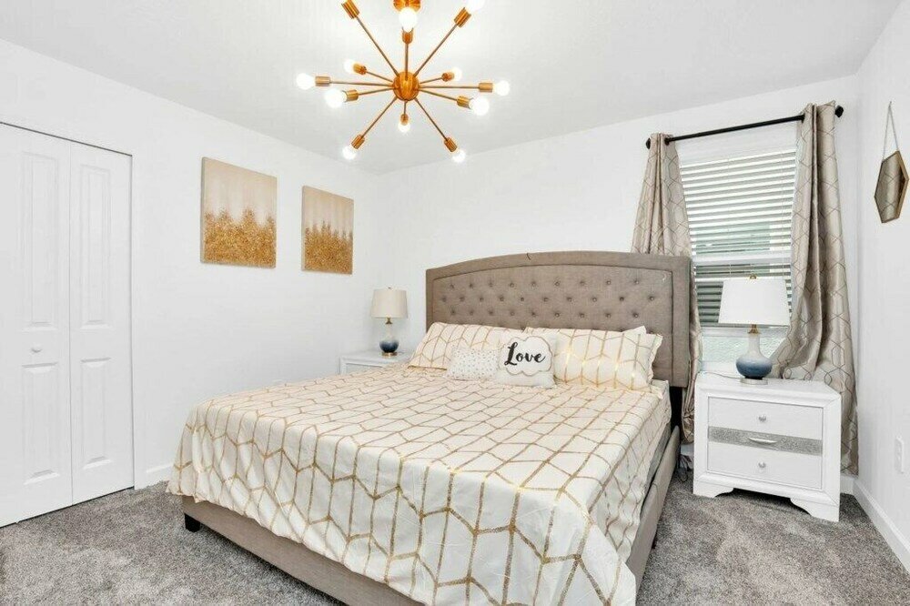 Фото Jurassic Water View @storey Lake by Shine Villas! Sleeps up to 24! № 021