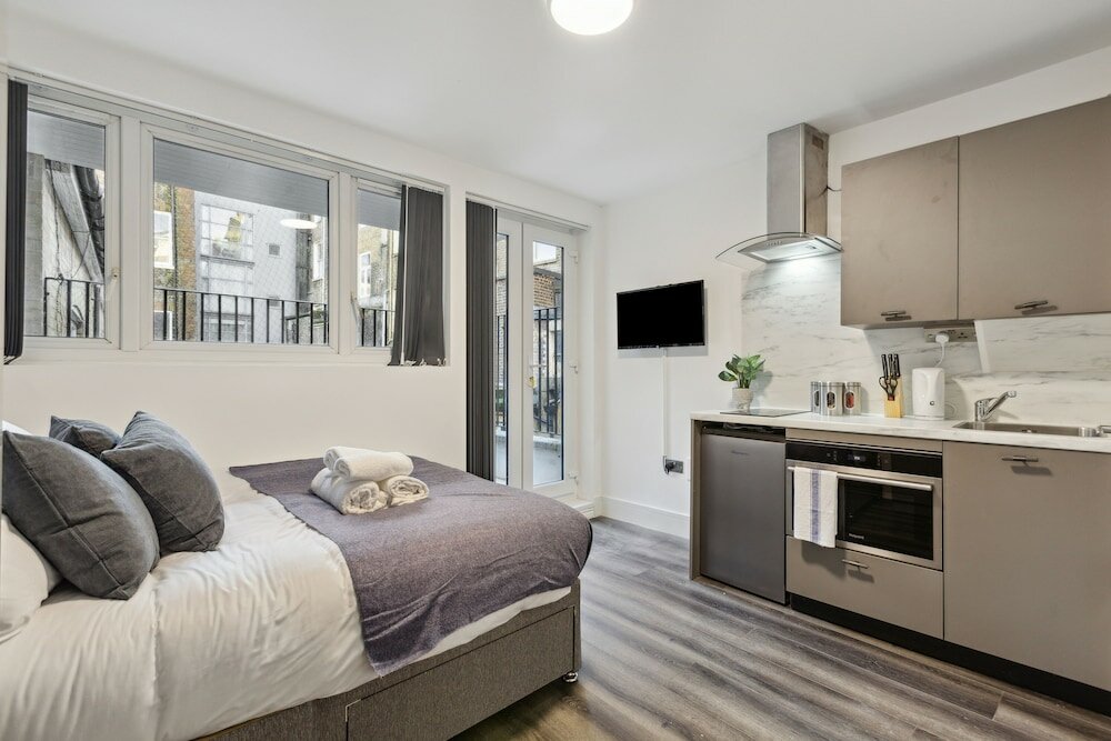 Фото Sutherland Apartments