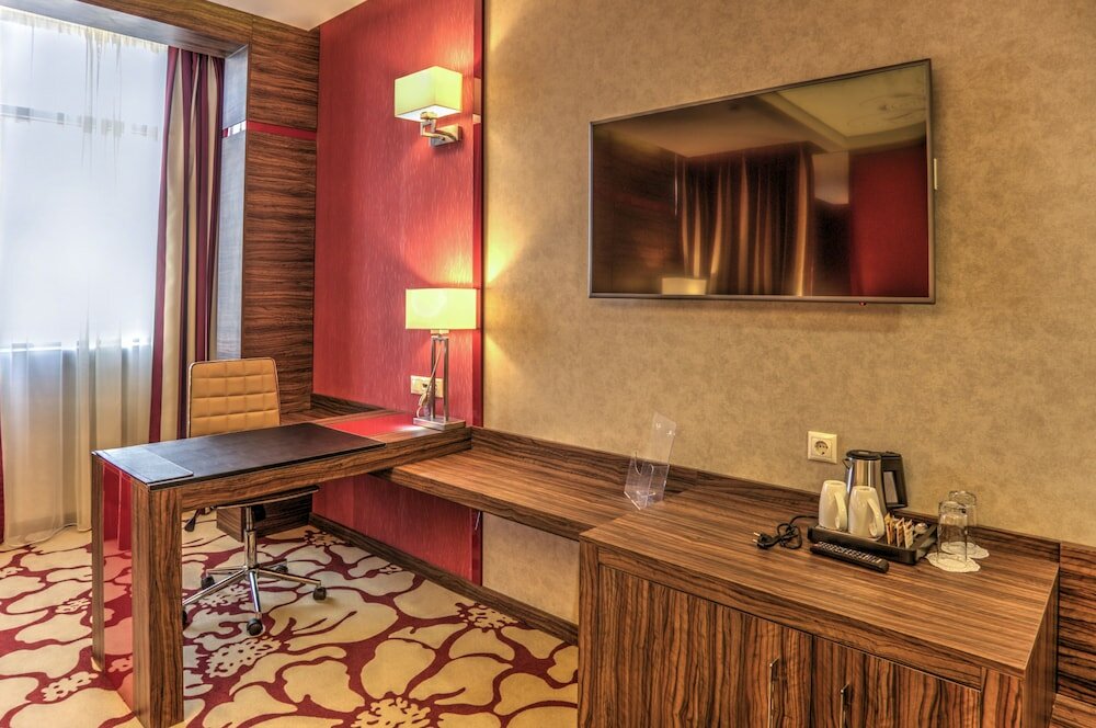 Фото Holiday Inn Plovdiv