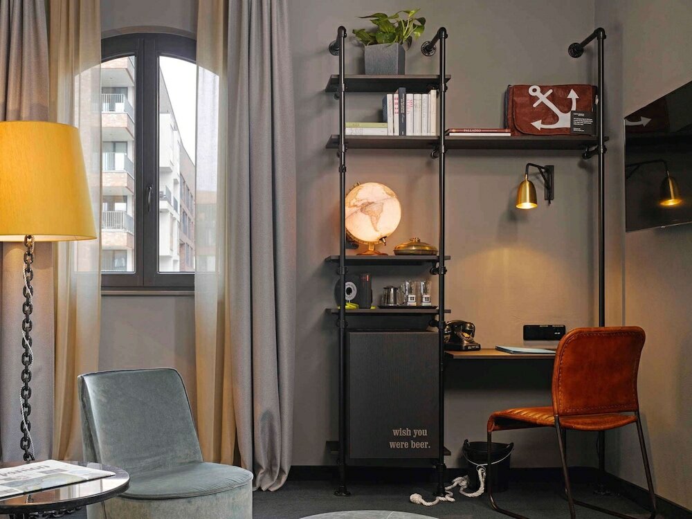 Фото 25hours Hotel Altes Hafenamt