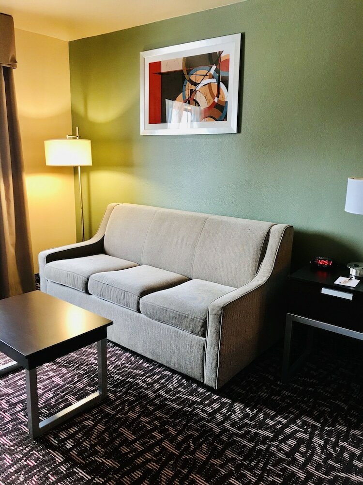 Фото Best Western Plus The Woodlands