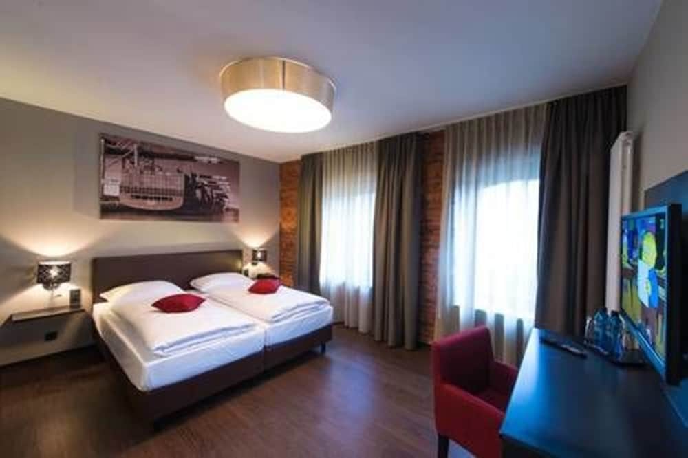 Фото Hotel Volksschule