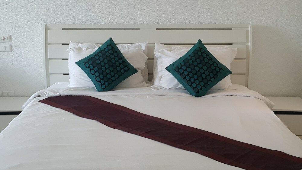 Фото Vtsix Condo Rentals at View Talay 6 Pattaya