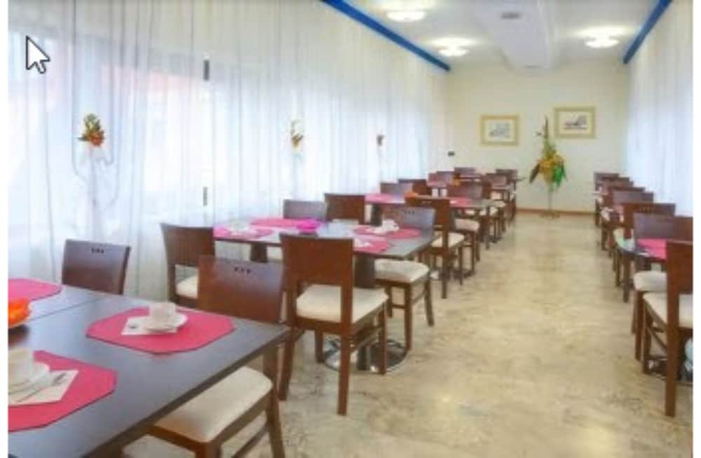 Фото Recina Hotel