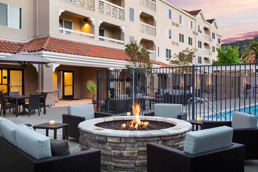 Фото Courtyard by Marriott Novato Marin/Sonoma