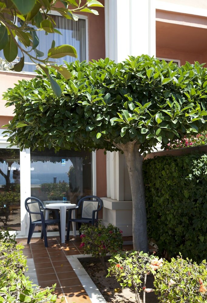 Фото Playacapricho Hotel