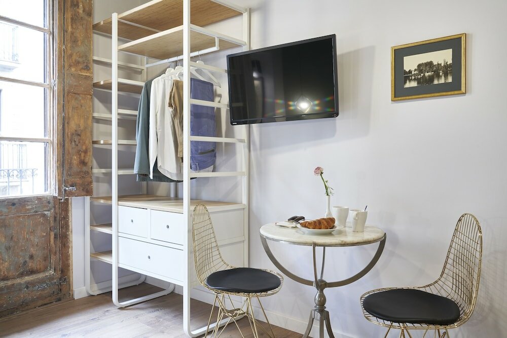 Фото AinB Gothic-Jaume I Apartments