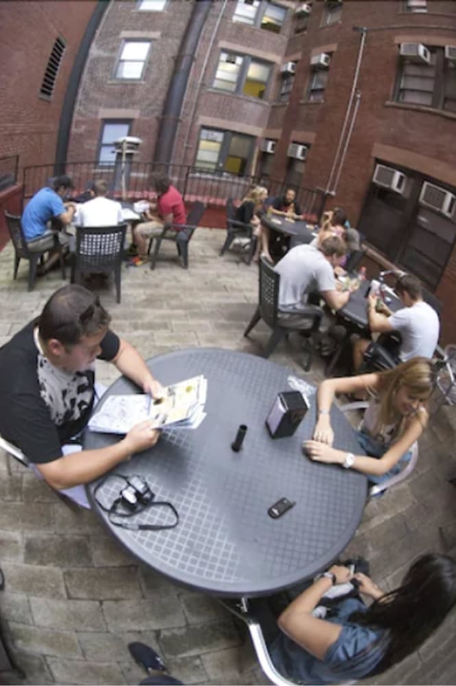 Фото Jazz on the Park Youth Hostel