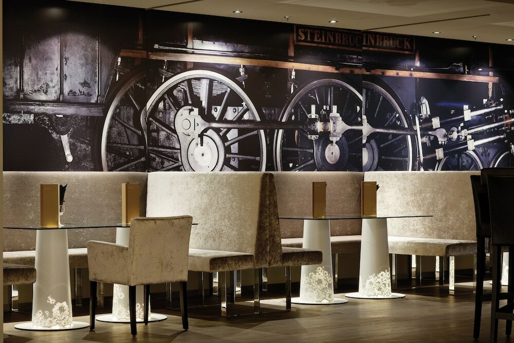 Фото DoubleTree by Hilton Vienna Schonbrunn