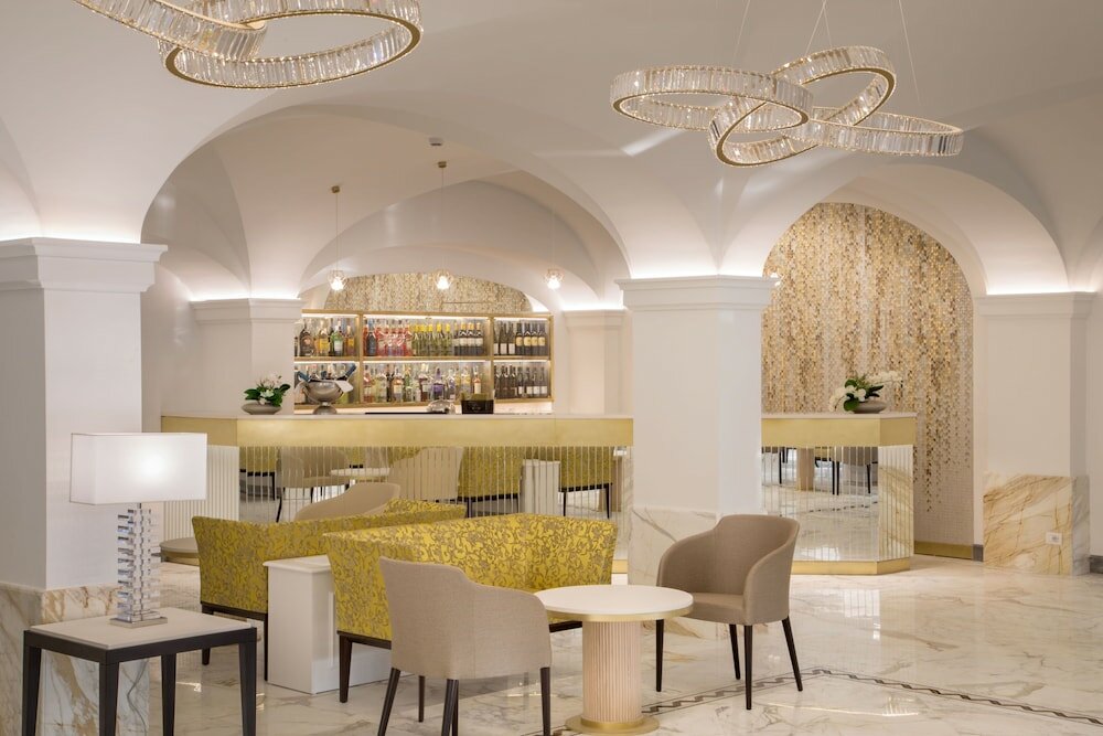 Фото Hotel Shangri-La Roma