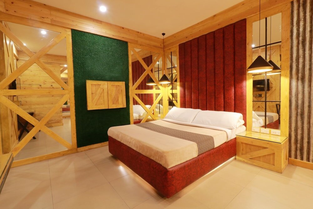 Фото Victoria Court Balintawak