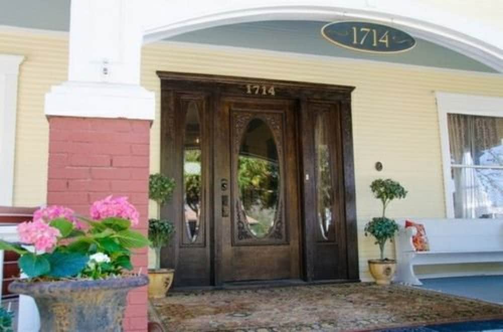 Фото Rosen House Inn