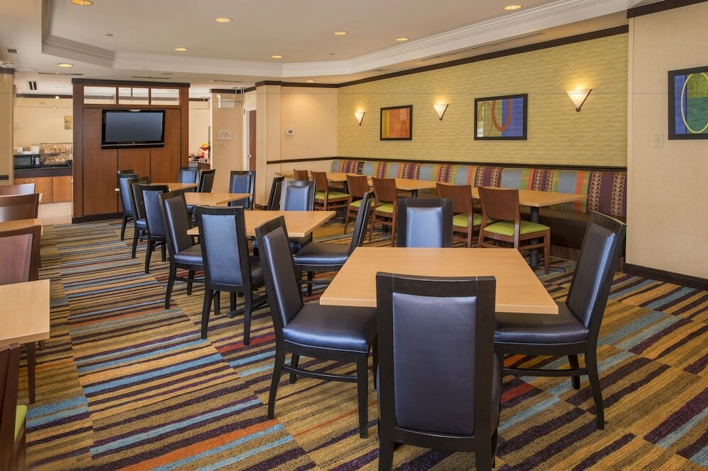 Фото Fairfield Inn & Suites Dulles Airport Chantilly