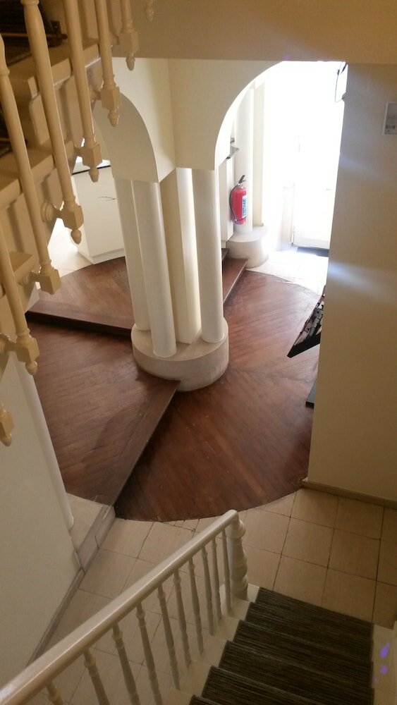 Фото Hotel Queen Mary