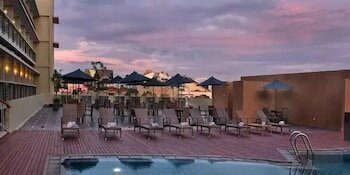 Фото Quest Hotel Simpang Lima - Semarang by Aston