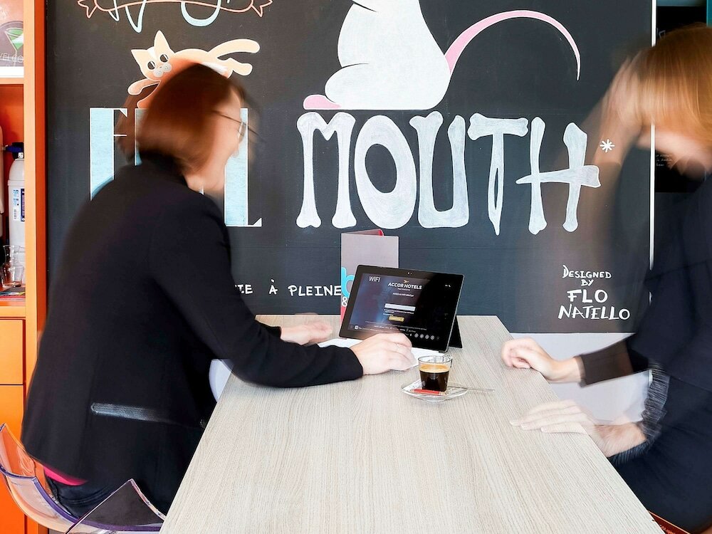 Фото ibis Styles Lille Centre Gare Beffroi