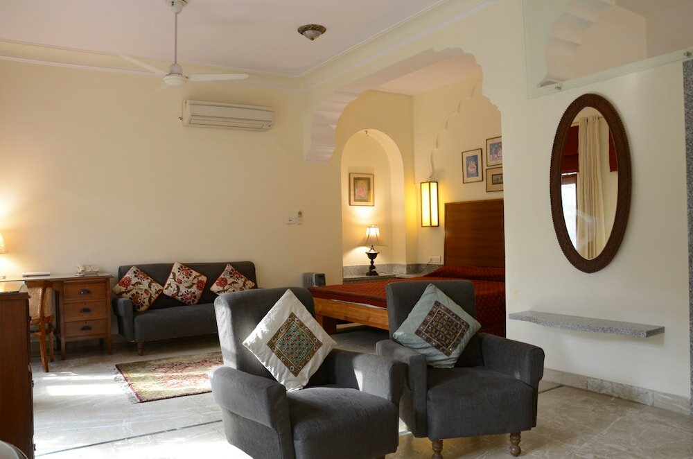 Фото Hotel Megh Niwas